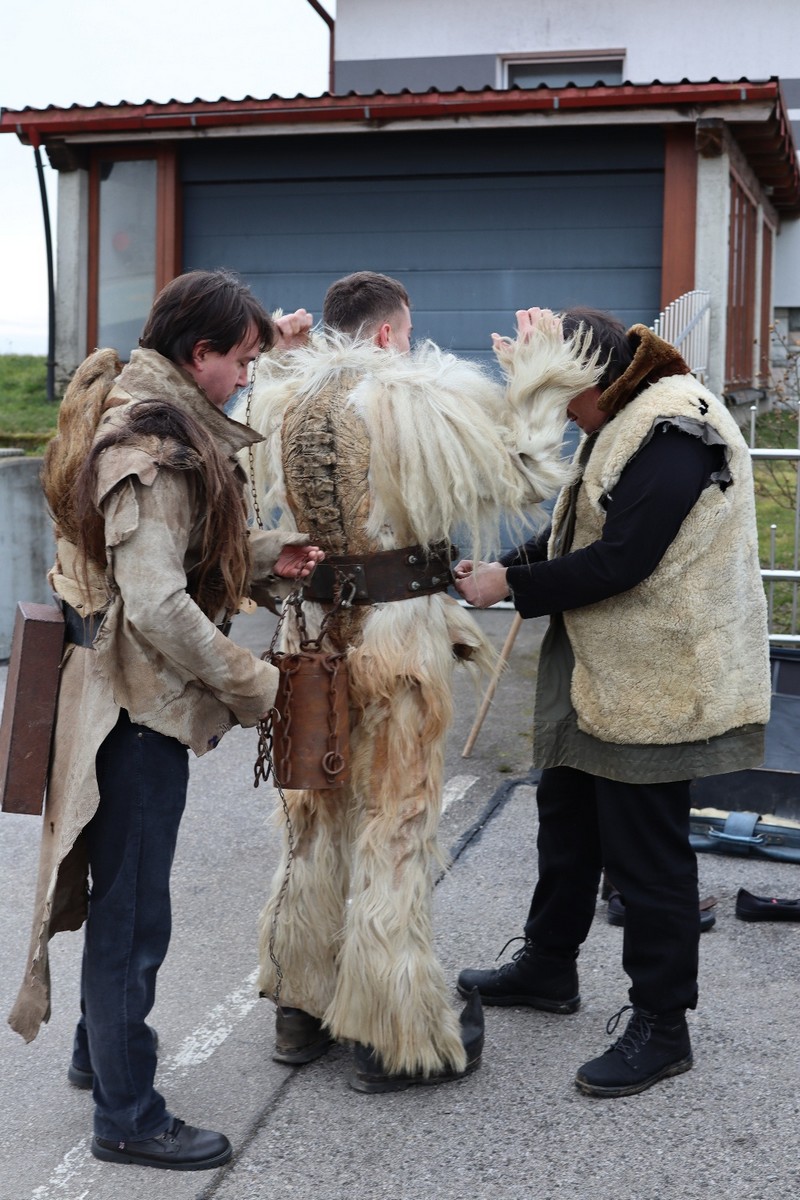 Fašenjska povorka od Marofa preko Žabnika, Vrhovljana do centra Svetog Martina na Muri!