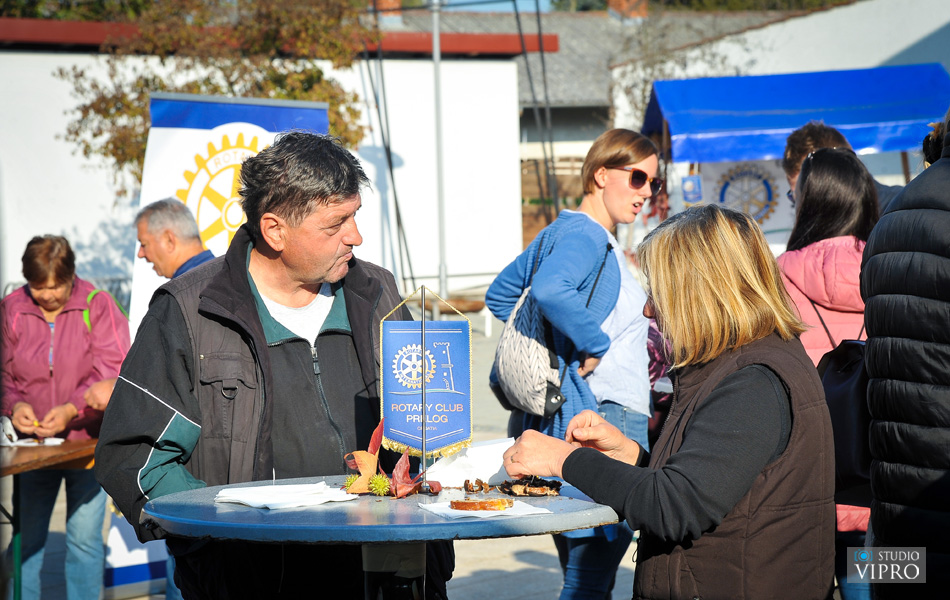 Rotarijanska Kestenijada u Prelogu: Mnoge je privukao miris svježe pečenih kestena