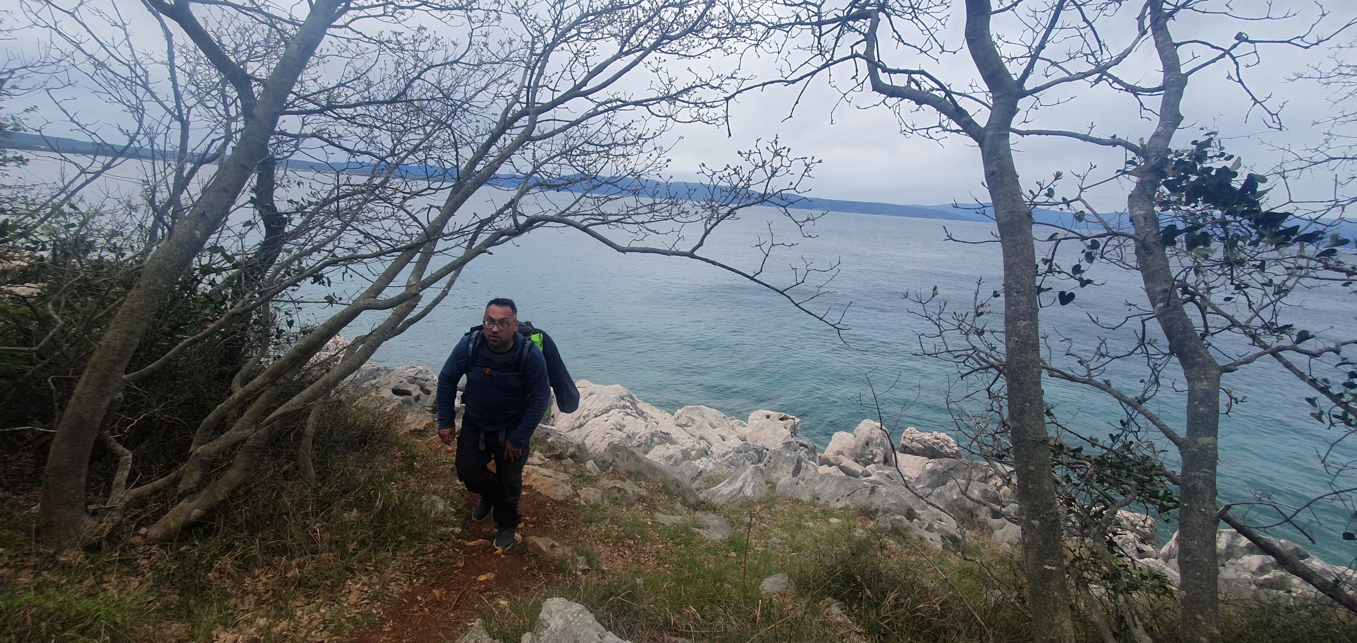 CAMINO KRKA Naši čitatelji Saša Turk i Danijel Mikolaj šalju nam fotografije njihove velike avanture CAMINO KRKA Naši čitatelji Saša Turk i Danijel Mikolaj šalju nam fotografije njihove velike avanture