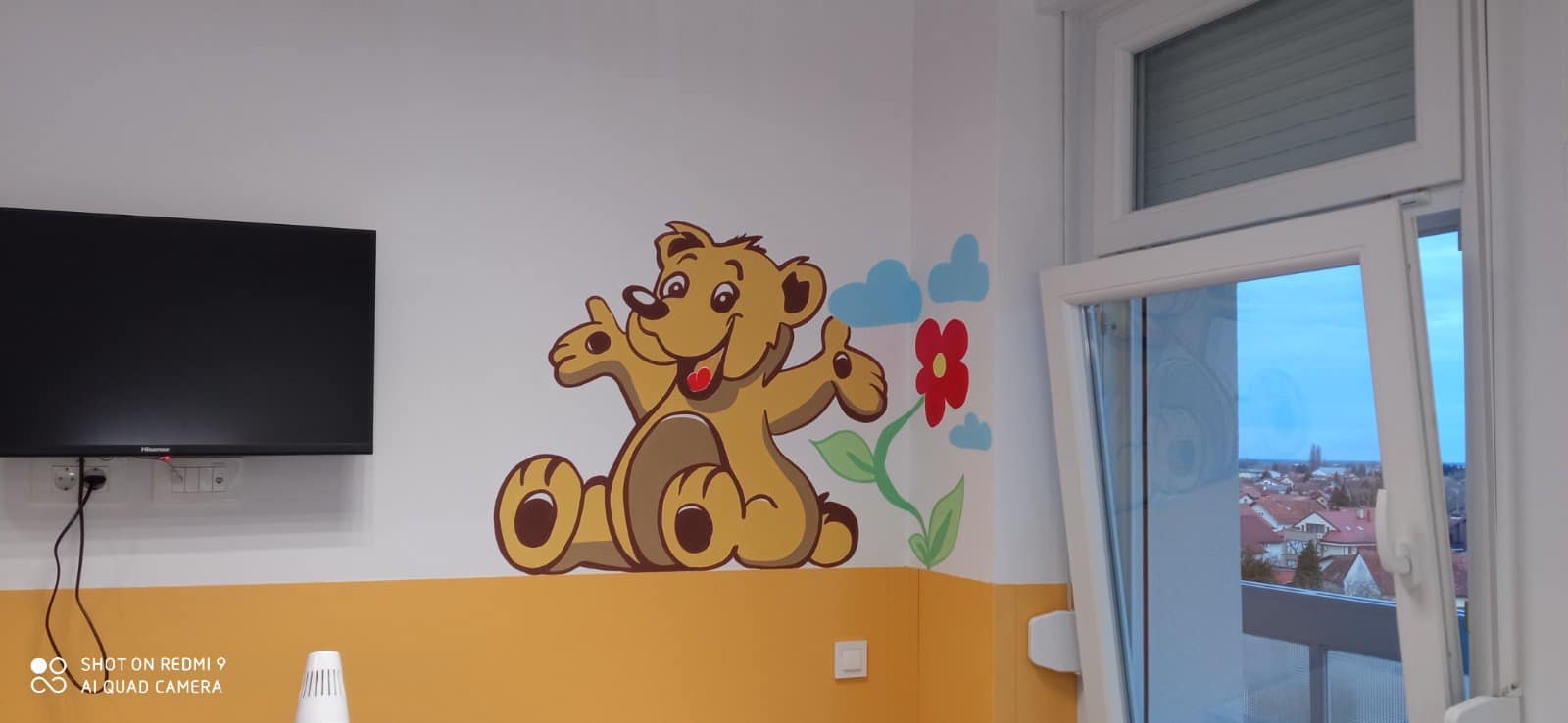 Učenici s profesoricom Rusom Trajkovom oslikali sobe na čakovečkoj pedijatriji