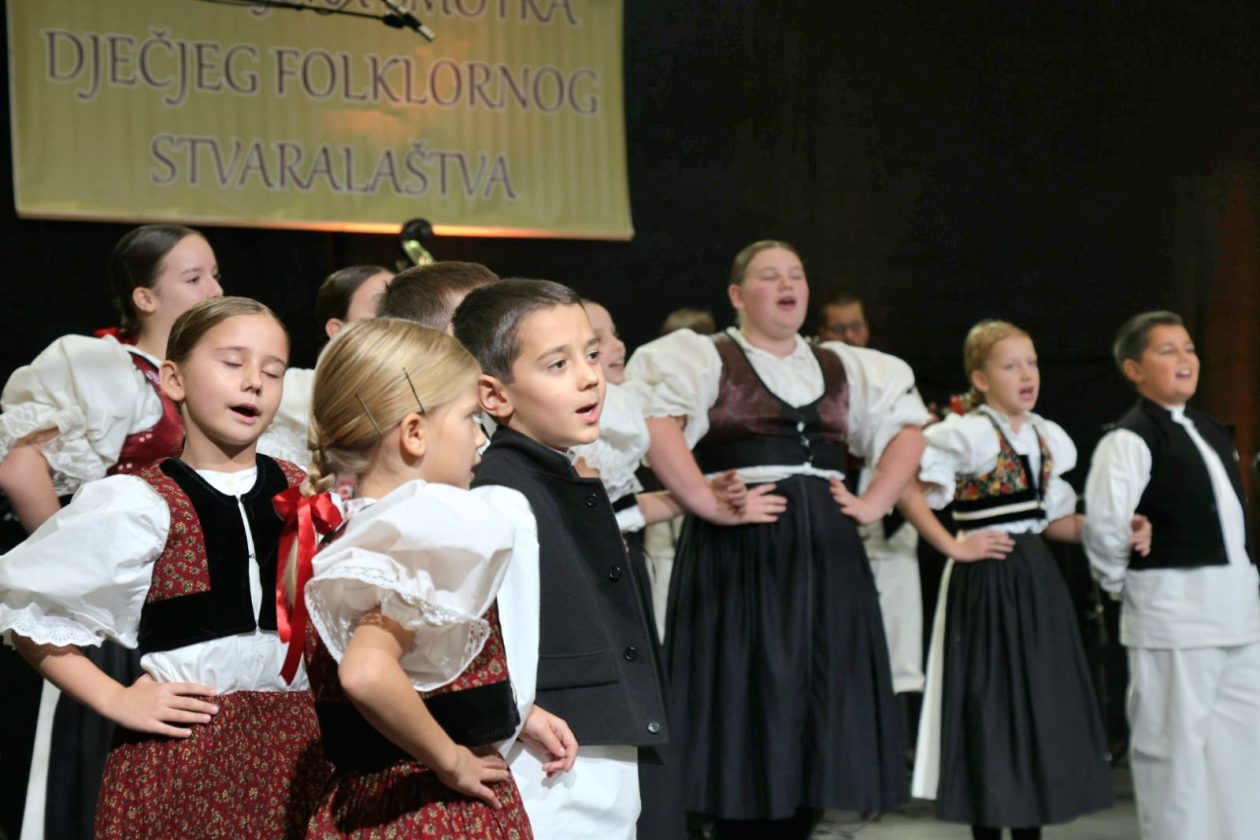 23.Smotra dječijeg folklornog stvaralaštva Mala Subotica 43