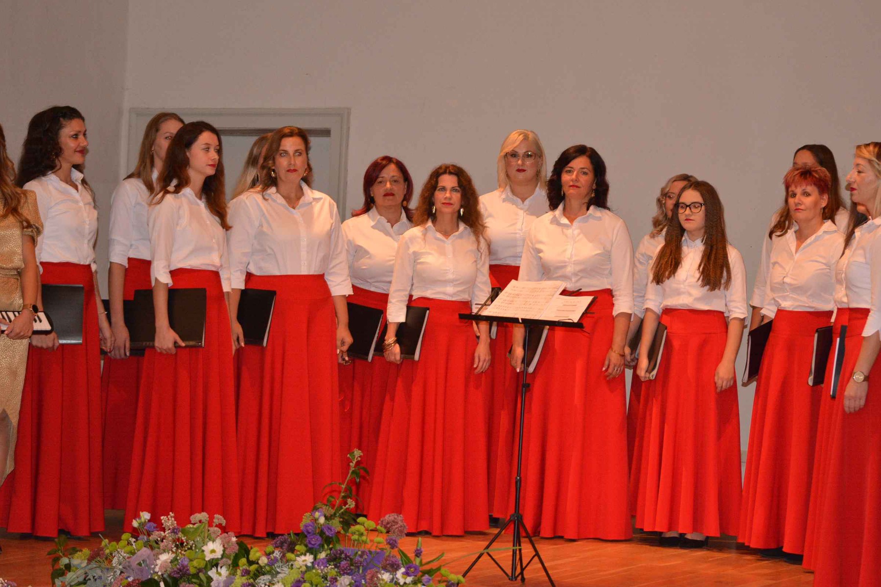 PREDIVNA SUBOTNJA VEČER Koncert Ansambla Pučpuljike