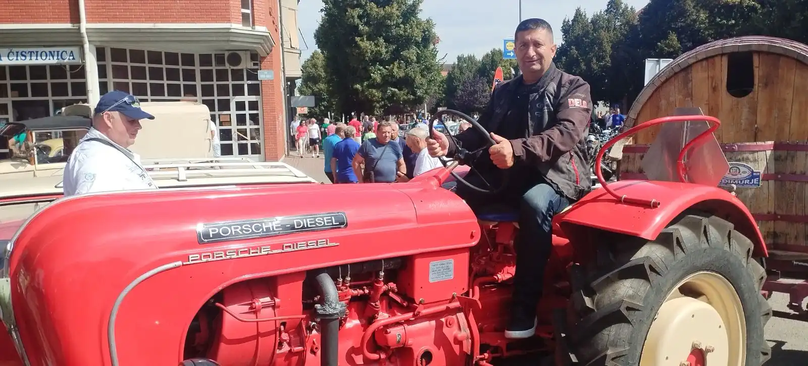 24. Međunarodni susret oldtimera Porcijunkulovo 2024 (23) 24. Međunarodni susret oldtimera Porcijunkulovo 2024 (23)