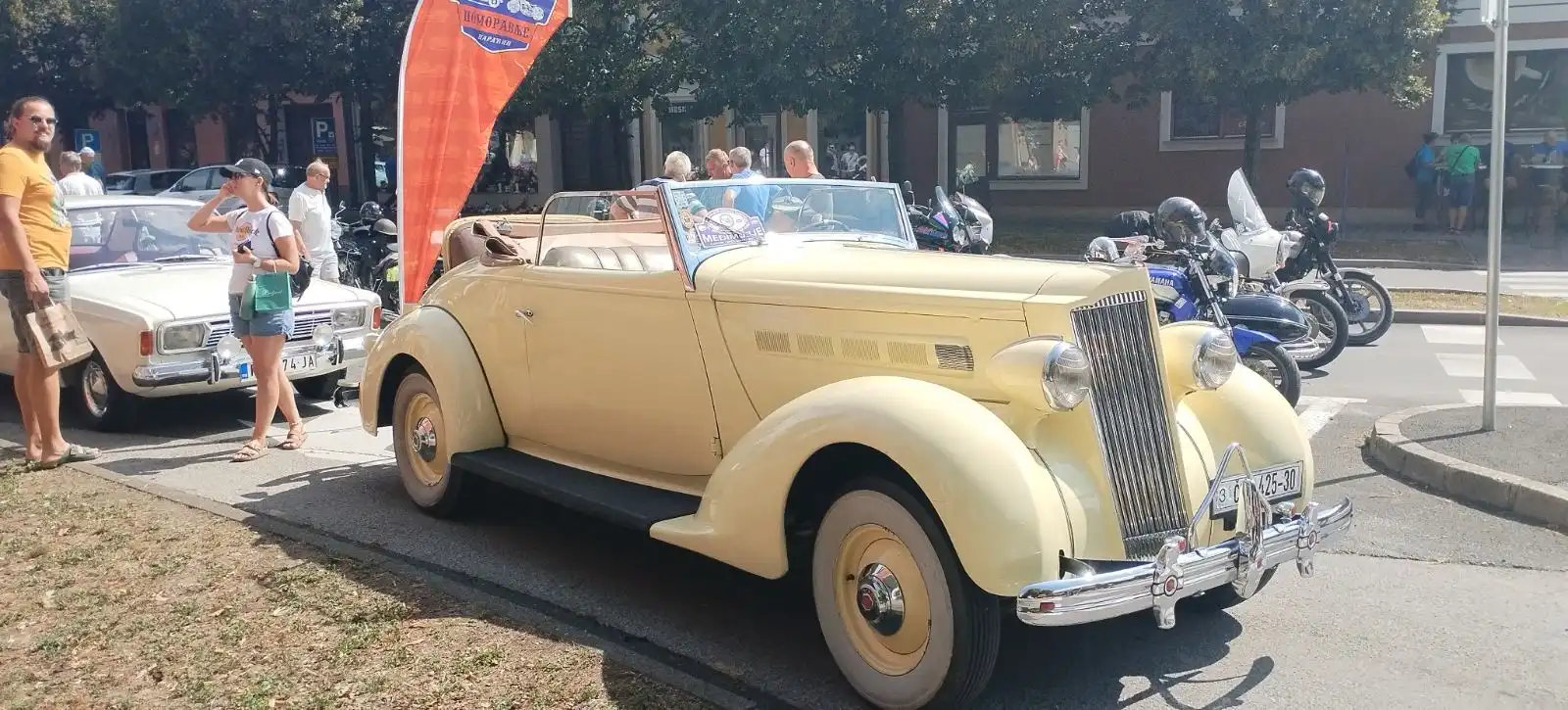 24. Međunarodni susret oldtimera Porcijunkulovo 2024 (31) 24. Međunarodni susret oldtimera Porcijunkulovo 2024 (31)