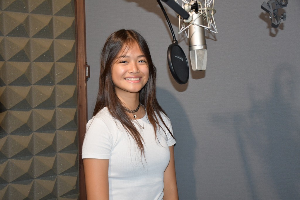 CHRIZTEL RENAE ACEVEDA Dvanaestogodišnja Chriztel rodom iz Filipina svojim anđeoskim glasom osvaja srca brojnih Međimuraca CHRIZTEL RENAE ACEVEDA Dvanaestogodišnja Chriztel rodom iz Filipina svojim anđeoskim glasom osvaja srca brojnih Međimuraca