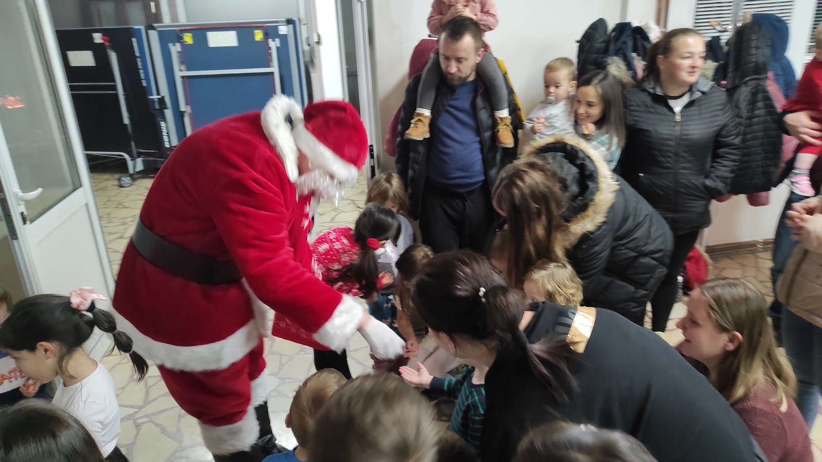 FOTO Održana prava božićna čarolija u Knezovcu