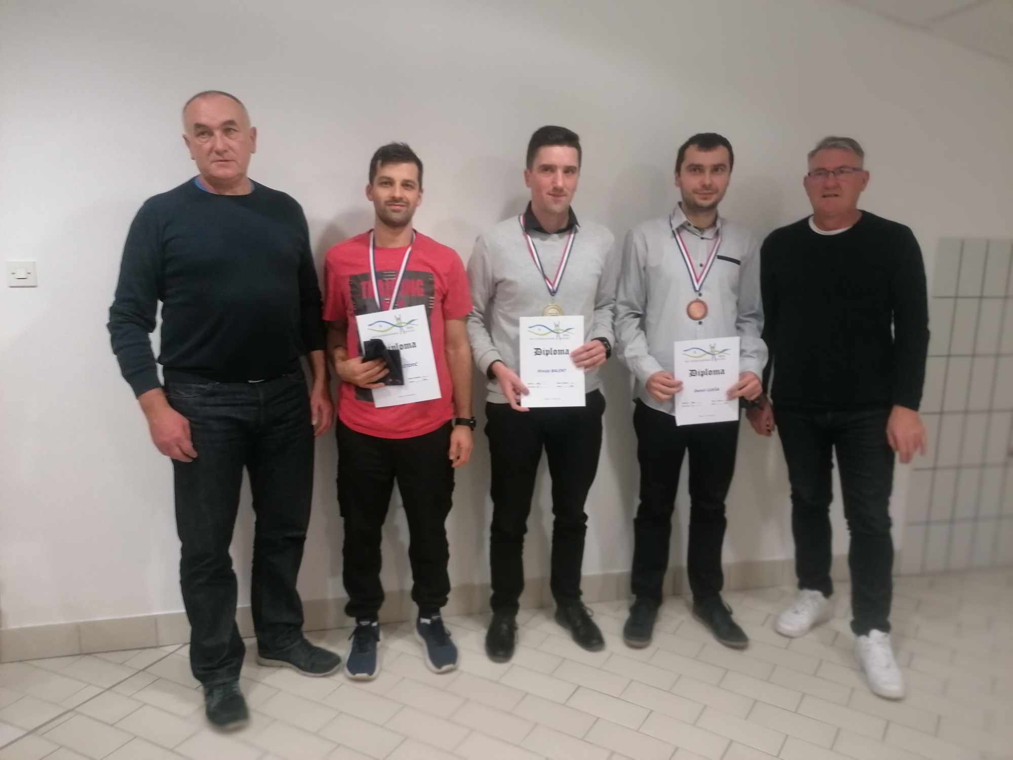 Image 5923315 (auto) Image 5923315 (auto)