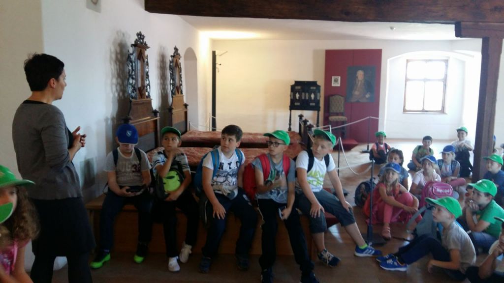 1949583913673424100019324882406