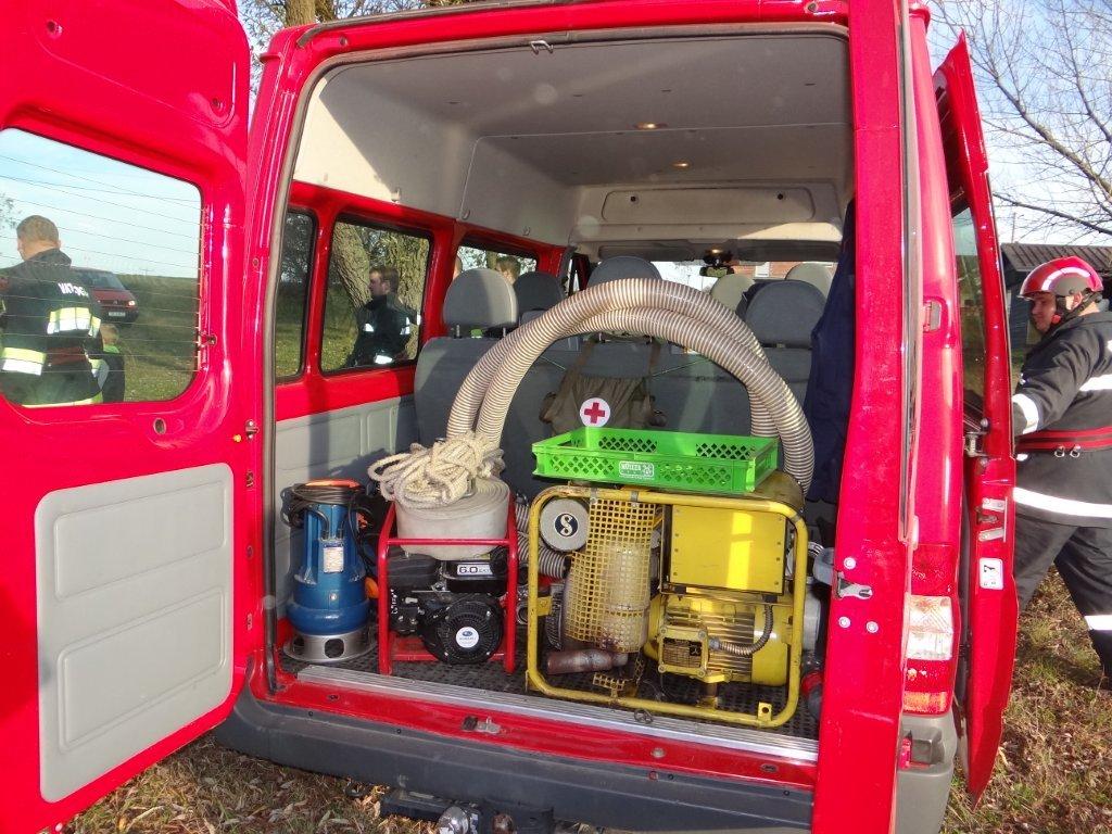 Vatrogasna vježba na obali Mičigen jezera