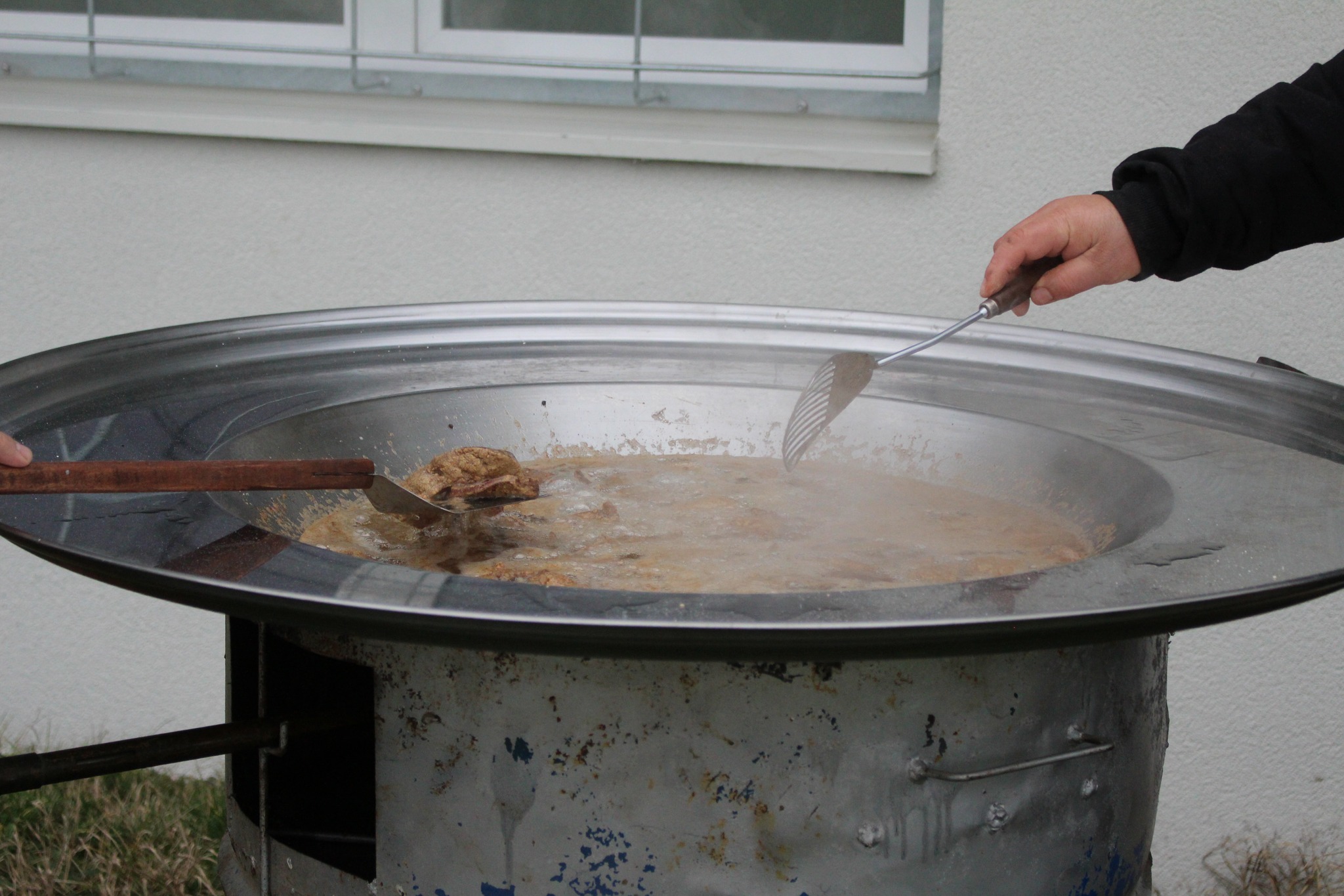 Tradicija u kotoripskom Graničaru: Okupljanje članova uz kolinjske delicije