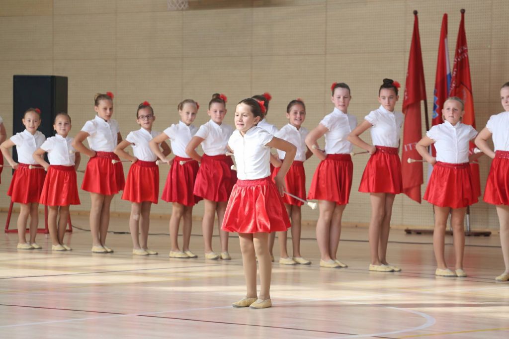 2204747410213080807351796179576