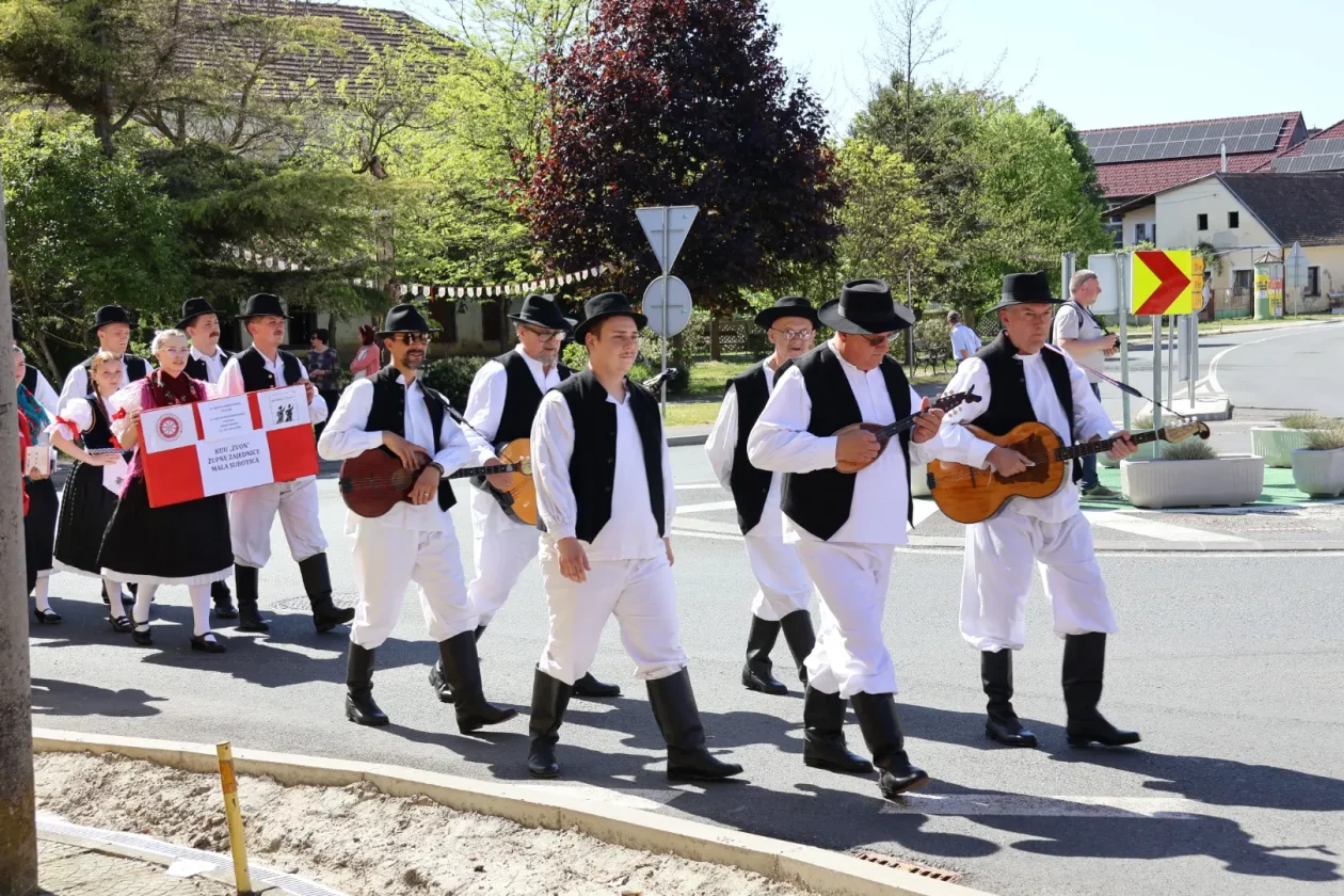 25. SMOTRA MEĐIMURSKOG FOLKLORA Donja Dubrava (16)