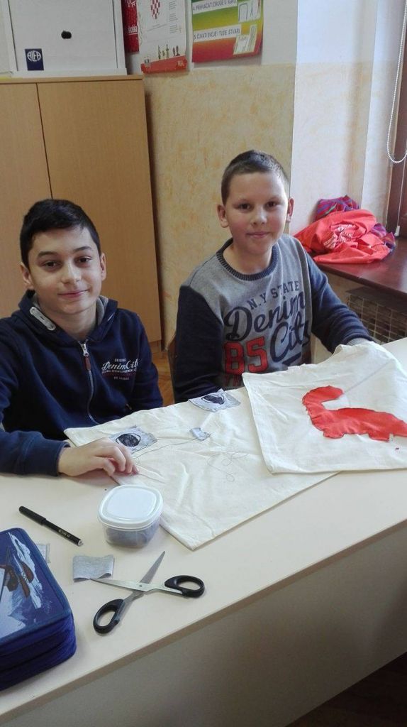 1527173319792102061386833868799