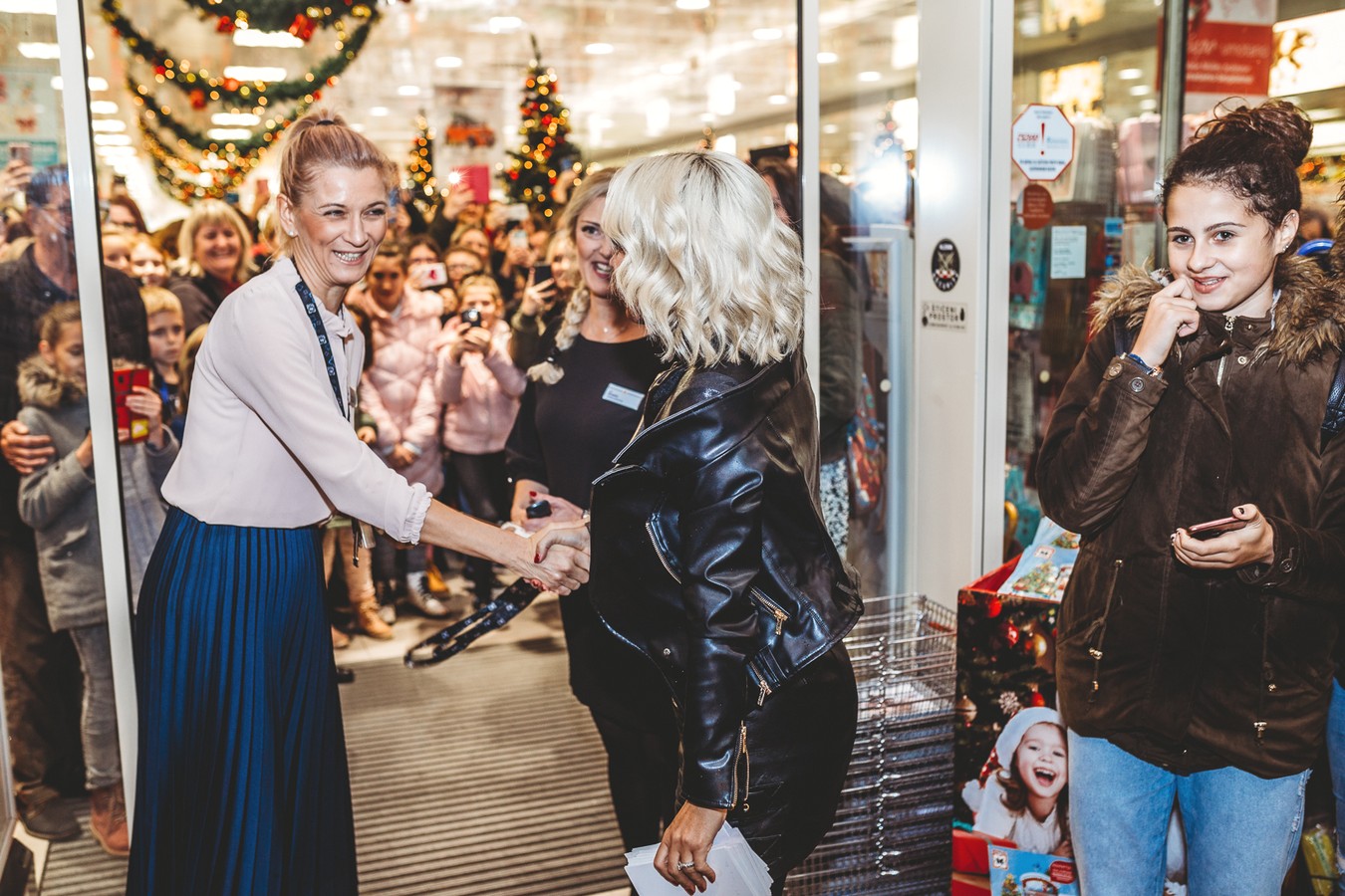 Maju Šuput u Galeriji Sjever dočekali brojni obožavatelji