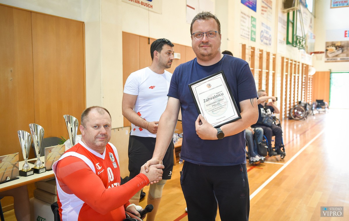 Košarkaši u kolicima