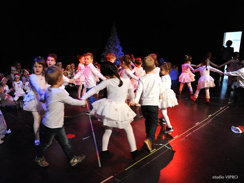 326713905dsc9213756452