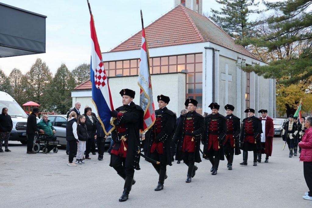 GORNJI KURŠANEC Obilježena 359. obljetnica pogibije velikana Međimurja Nikole VII. Zrinskog GORNJI KURŠANEC Obilježena 359. obljetnica pogibije velikana Međimurja Nikole VII. Zrinskog