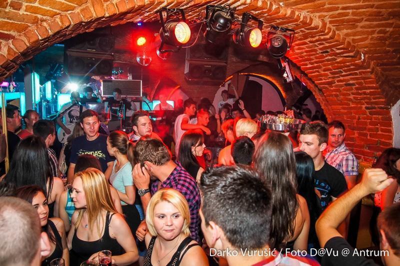 slika00065 Antrum (Subota, 28.6.2014. – Sandra Afrika)