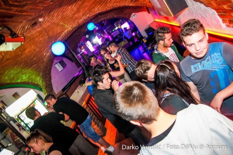 slika00034 Antrum (Petak, 27.6.2014.)