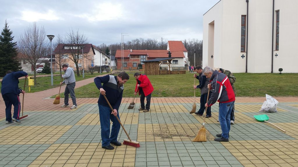 20150117095229resized1214727