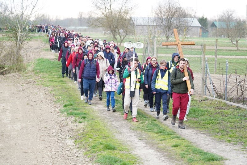 26.KPM_VZB_22032026 križni put mladih Varaždinska biskupija (15)