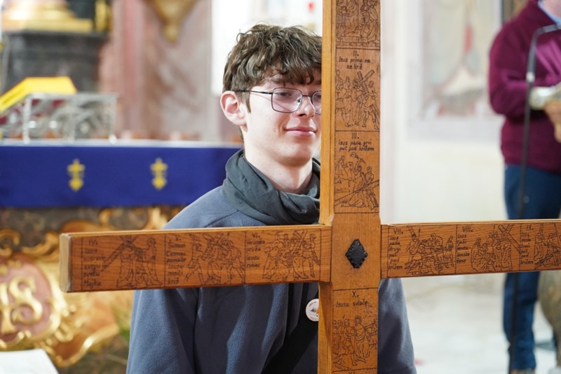 26.KPM_VZB_22032026 križni put mladih Varaždinska biskupija (34)