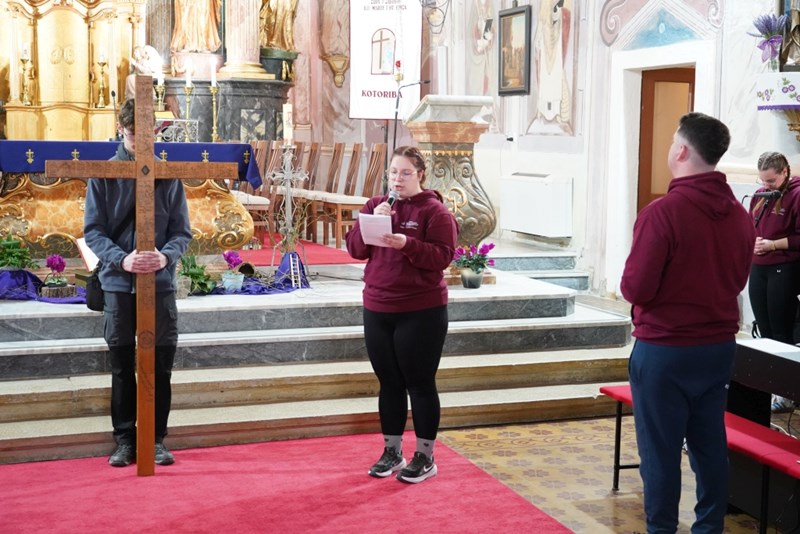 26.KPM_VZB_22032026 križni put mladih Varaždinska biskupija (43)