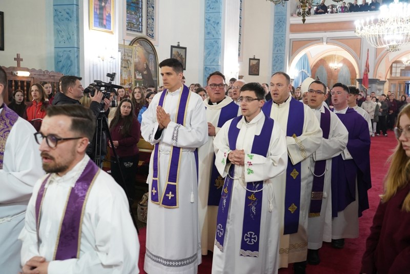 26.KPM_VZB_22032026 križni put mladih Varaždinska biskupija (46)