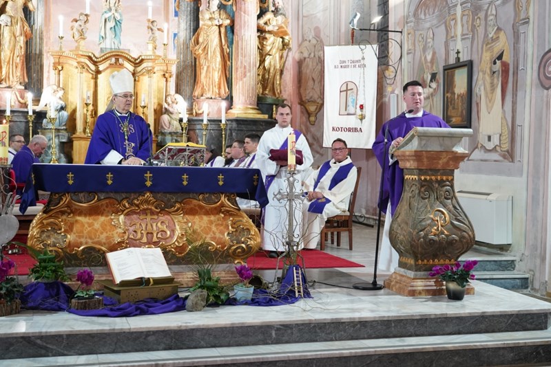 26.KPM_VZB_22032026 križni put mladih Varaždinska biskupija (57)