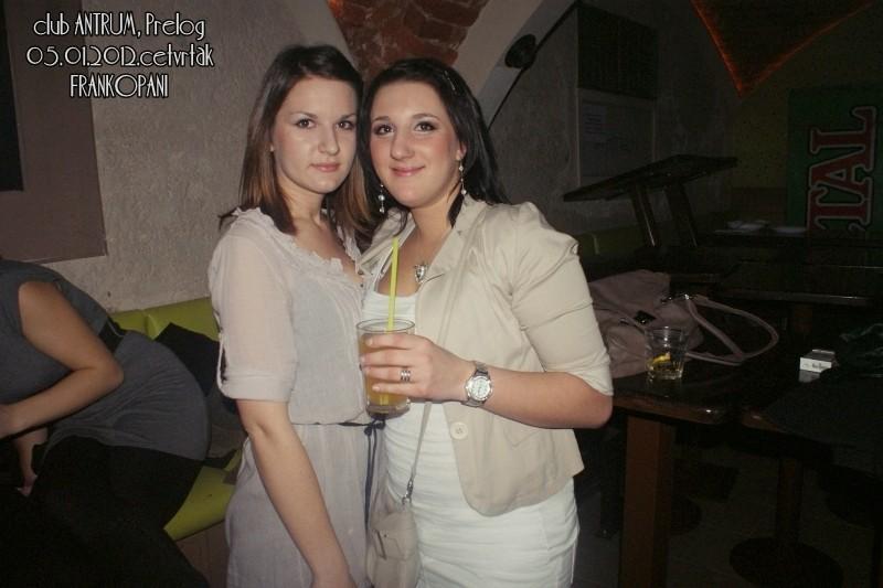 slika0016 v Antrum (Četvrtak, 5.1.2012) slika0016 v Antrum (Četvrtak, 5.1.2012)