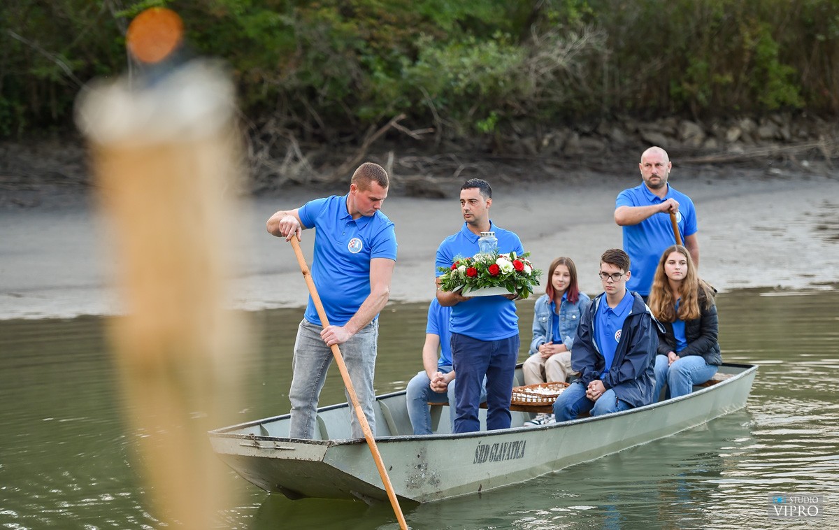 FOTO Uz molitvu i prigodan program obilježena godišnjica tragedije na rijeci Dravi