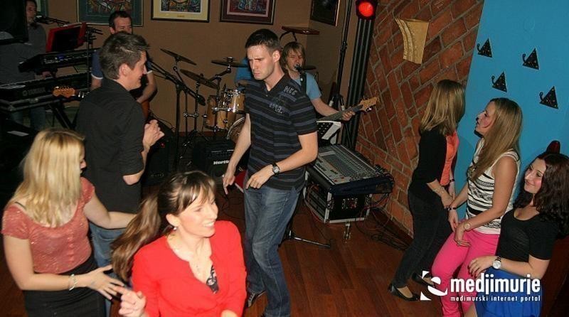 slika0024 Arcus (Subota, 14.4.2012) slika0024 Arcus (Subota, 14.4.2012)