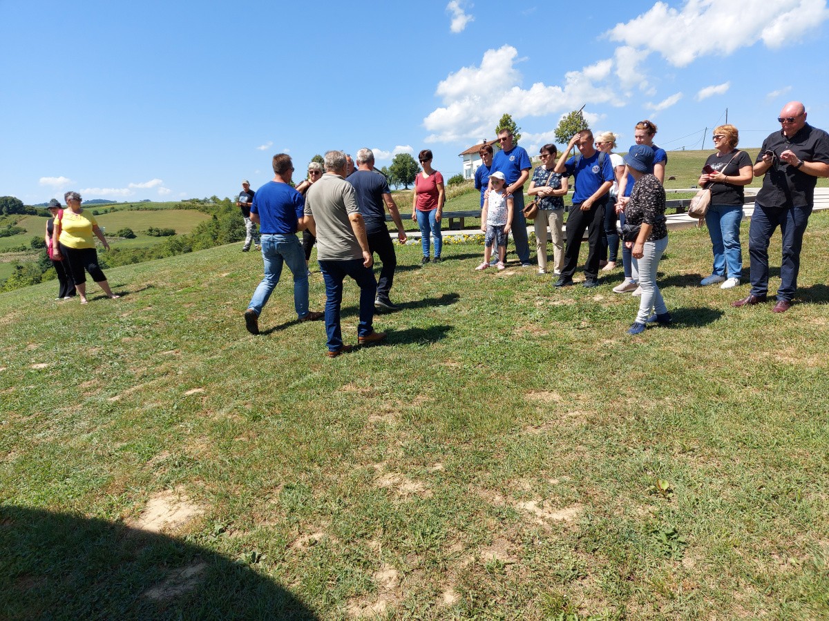 FOTO Društvo ‘Veteran’ povodom Oluje obišlo donje Pounje gdje je ratovalo prije 26 godina