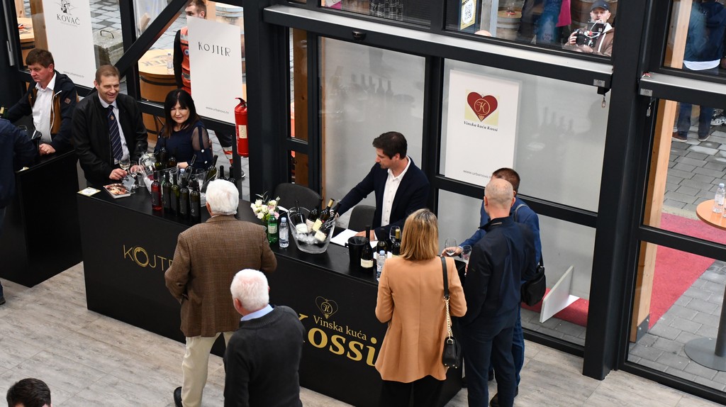 Urbanovo, otvorenje Urbanovo, otvorenje