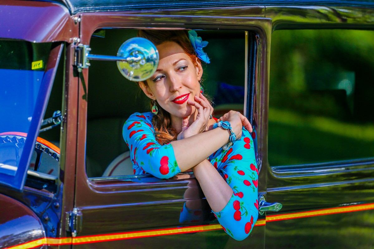 Trash and Burn – pin up djevojke (Subota, 24.6.2018.)