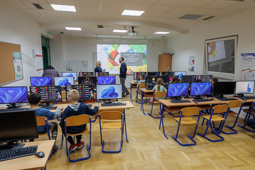 U informatičku opremu Osnovne škole Grad Prelog uložio 80 tisuća kuna