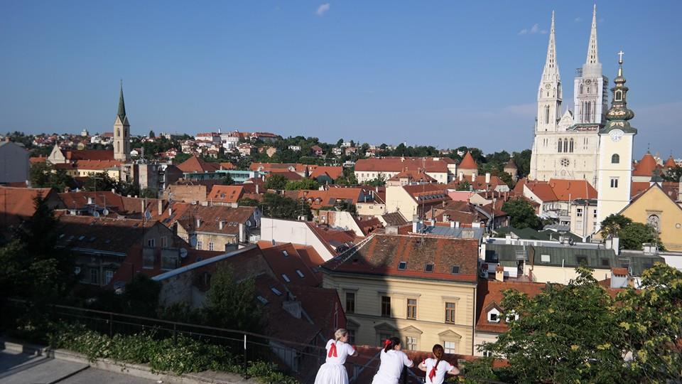 1055092392560302745550545478564