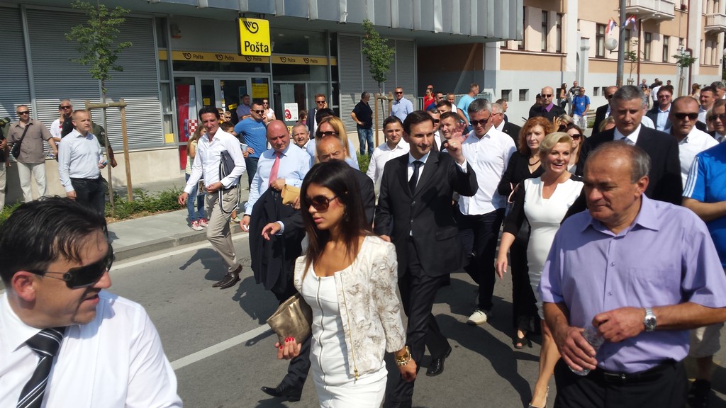 20140805101635708446