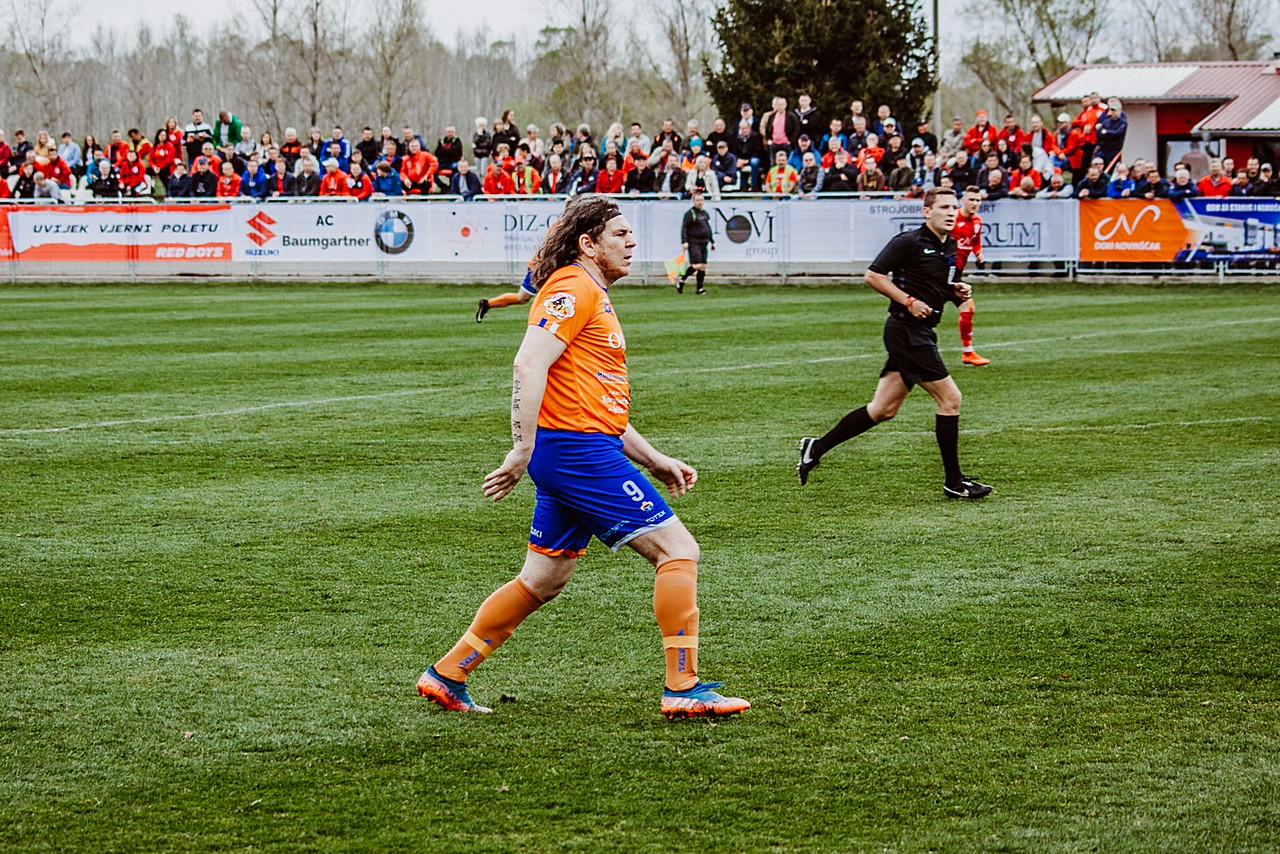 Tisuću ljudi pratilo veliki derbi između Poleta i Varteksa