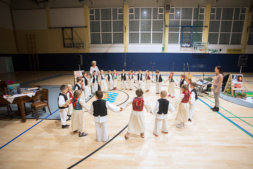 Koncert ‘Ana Štefok u srcu’: Donjokraljevčani se prisjetili svoje sumještanke