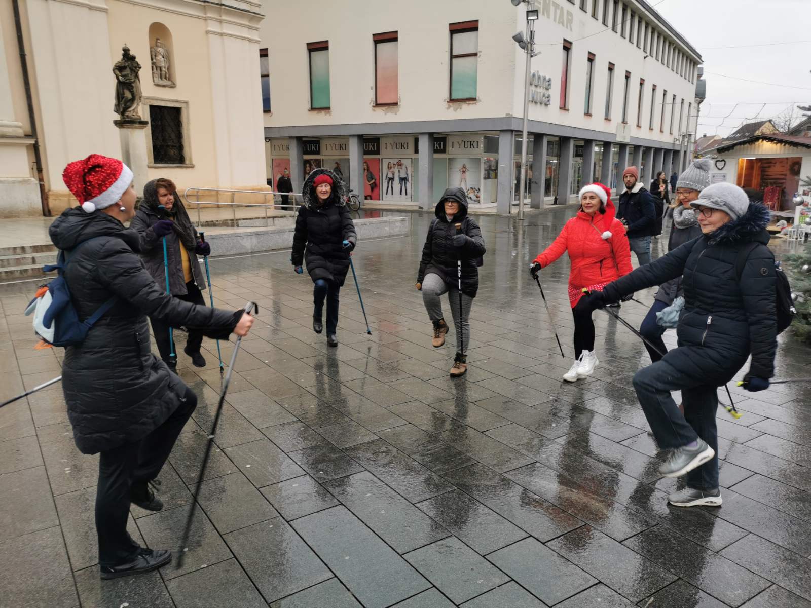 Ni kiša ih nije omela: Sedmero veličanstvenih na nordijskom hodanju