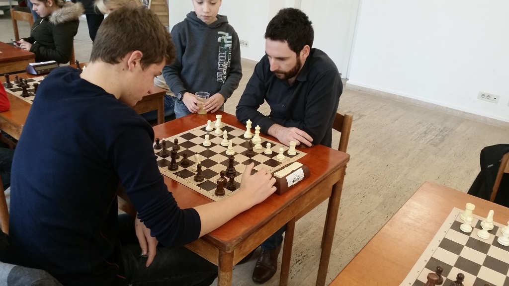 20151212105916591740