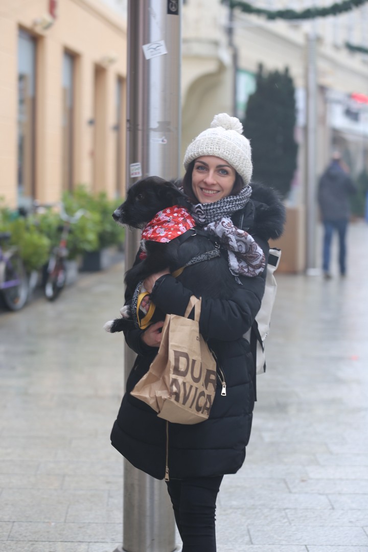 KLIKOM PO ČAKOVCU Bliži se Božić – prava blagdanska atmosfera u centru Čakovca