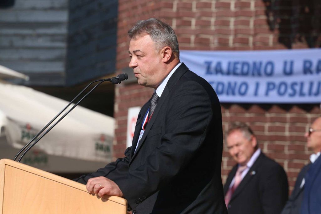 2198581910213070976906041100146