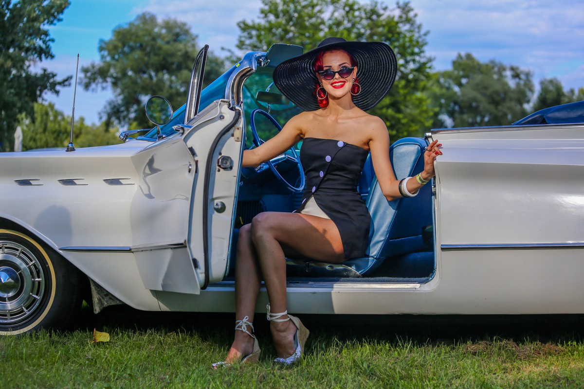 Trash and Burn – pin up djevojke (Subota, 24.6.2018.)