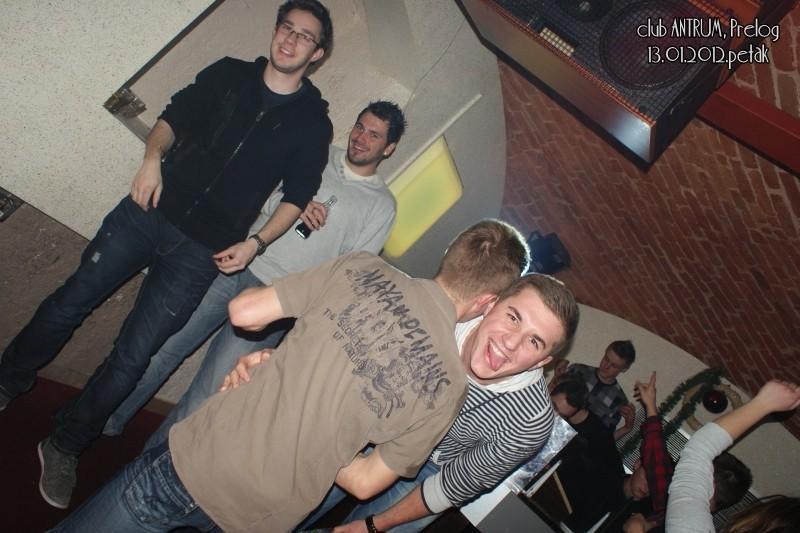 slika0023 Antrum (Petak, 13.1.2012) slika0023 Antrum (Petak, 13.1.2012)