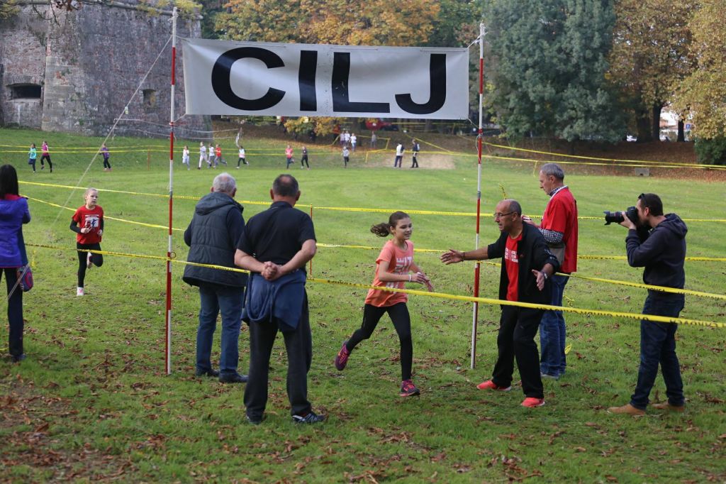 2271206010213284884293592287030