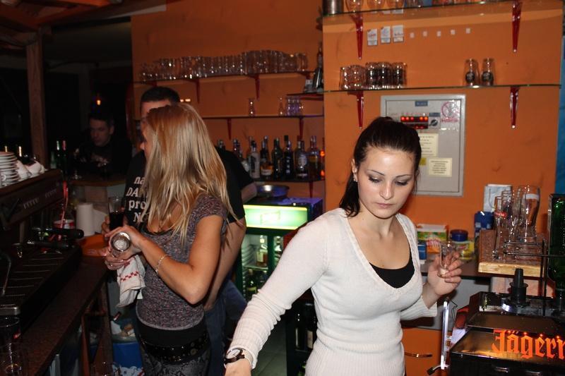 slika0062 Insomnia (Petak i subota, 22. i 23.2.2013 – Gloria Band)