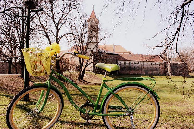 f6459e2285f94ab19908c37be57d03e