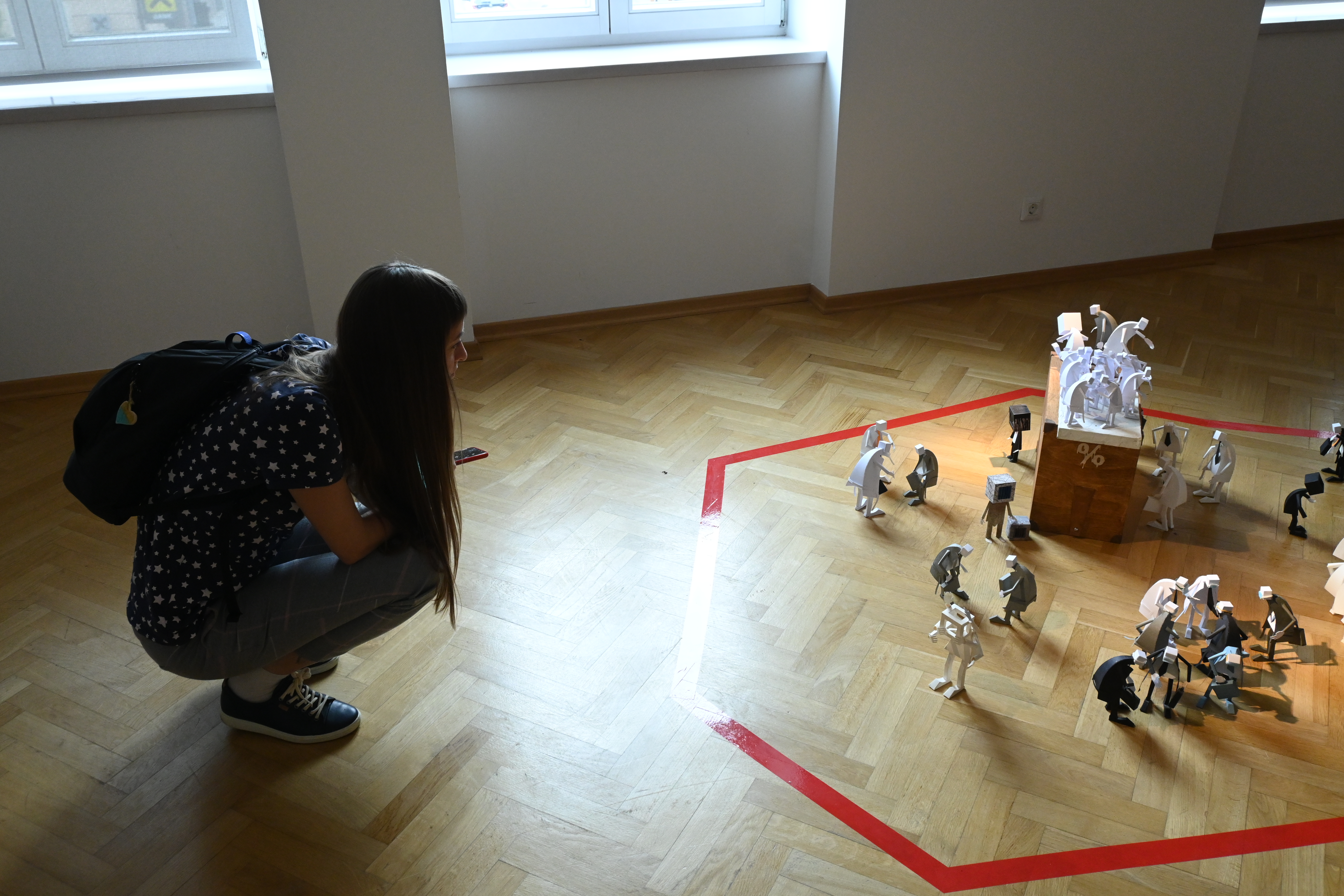 PRELOG Otvorena samostalna izložba ‘Papirnata energija’ akademskog umjetnika Marka Zubaka PRELOG Otvorena samostalna izložba ‘Papirnata energija’ akademskog umjetnika Marka Zubaka